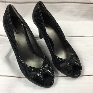 ❤️BASS STEPHANI‎ SNAKESKIN PEEP TOE PUMPS ~ 7